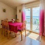 Slavica Apartman *