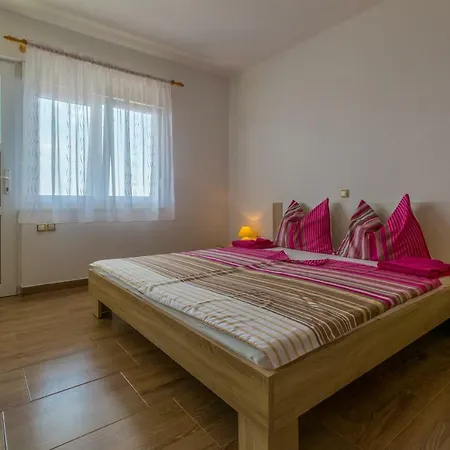Slavica Apartment *