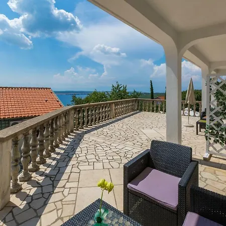 Slavica Apartment Dramalj