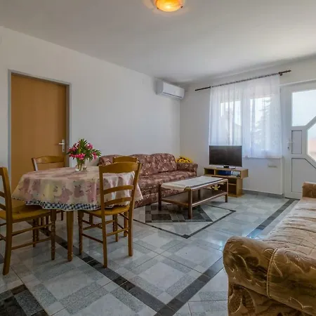 Apartment Slavica