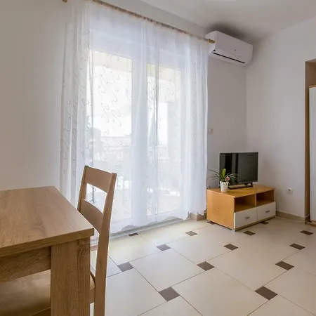 Slavica Lägenhet Dramalj